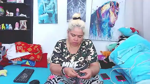 estrellita fugaz16x online show from January 21, 3:04 am