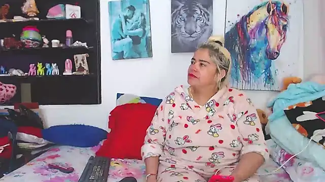 estrellita fugaz16x online show from March 6, 2:51 am