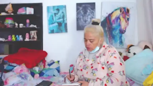 estrellita fugaz16x online show from March 12, 3:13 am