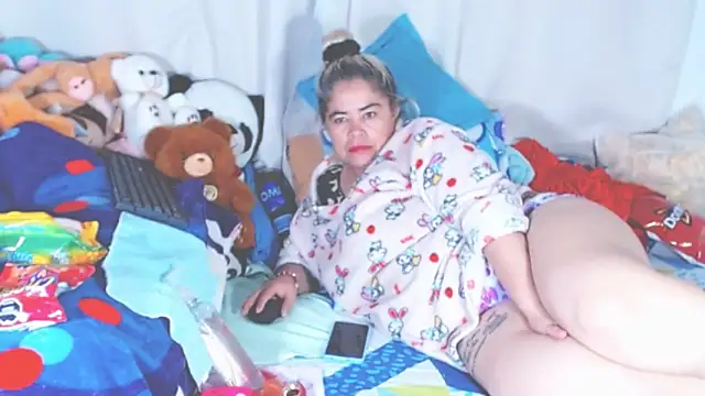 estrellita fugaz16x online show from September 11, 4:01 am