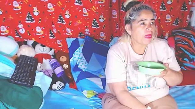 estrellita fugaz16x online show from February 6, 5:34 am