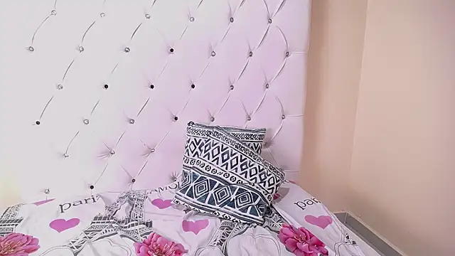 Ana Girl Nasty online show from February 25, 9:35 pm