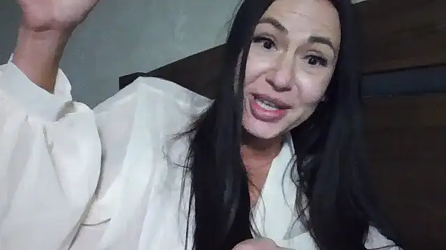 JulianaGold1 online show from February 26, 11:26 pm