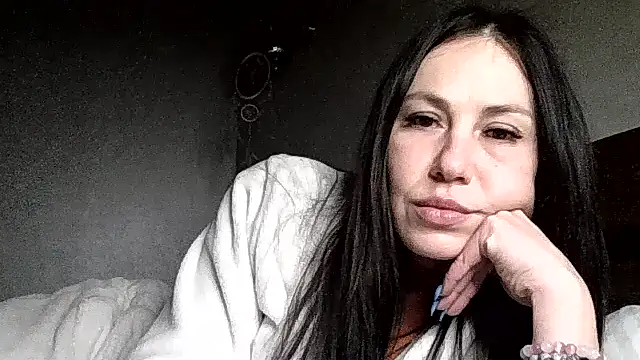 JulianaGold1 online show from February 5, 9:41 pm