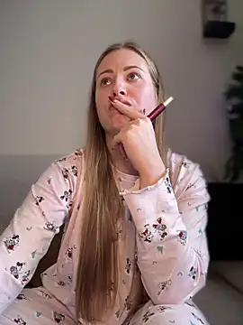 AlisaWhite online show from December 24, 11:28 am