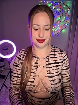 AlisaWhite online show from March 13, 8:43 pm