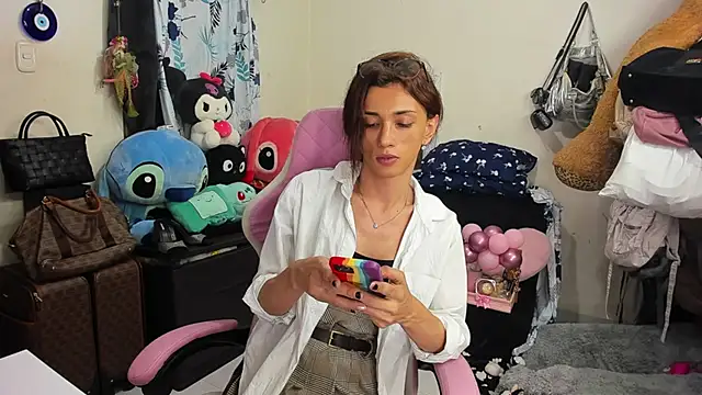 Snapshot of Lawrncesofiets chatting on January 16, 4:39 pm Lawrncesofiets online show from January 16, 4:39 pm