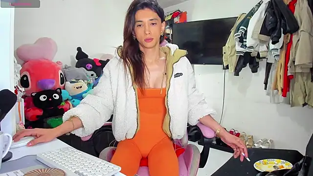 Snapshot of Lawrncesofiets chatting on October 1, 2:12 pm Lawrncesofiets online show from October 1, 2:12 pm