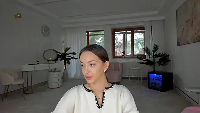 TiffanyHouston  online show from December 7, 7:16 am