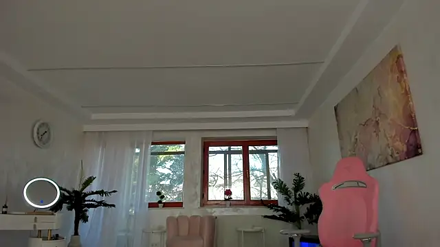 TiffanyHouston  online show from January 18, 7:28 am