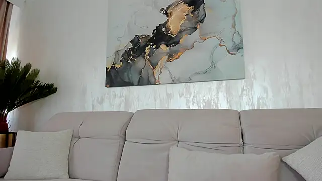 TiffanyHouston  online show from January 30, 12:48 pm