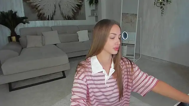 TiffanyHouston  online show from June 18, 6:24 am