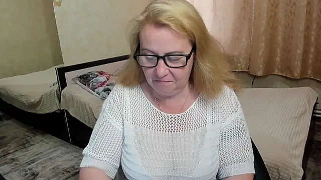 Frau Marta online show from May 28, 12:02 pm
