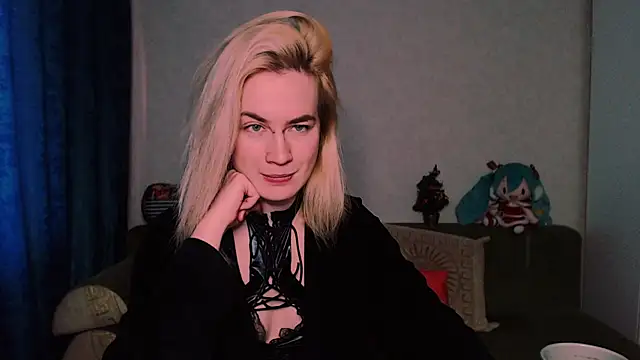 xxxcharismaaa online show from February 18, 9:32 am