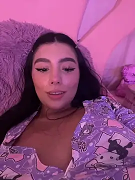 Snapshot of shantall_vidales_ chatting on October 9, 8:56 am shantall vidales online show from October 9, 8:56 am