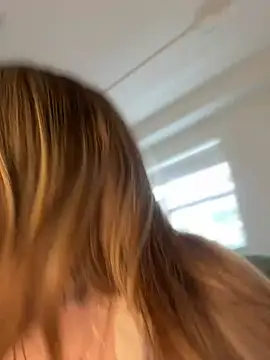 Snapshot of chloetease chatting on January 1, 2:31 pm chloetease online show from January 1, 2:31 pm