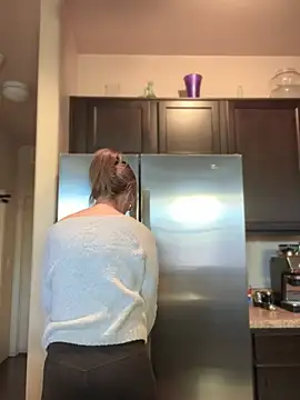 MaiseKnox online show from January 18, 10:28 pm