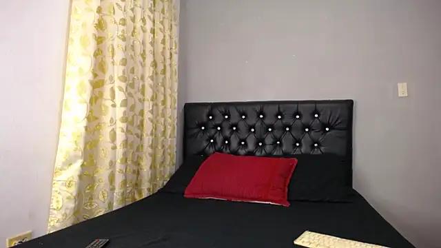 loveyouzahara2020 online show from December 13, 11:17 pm