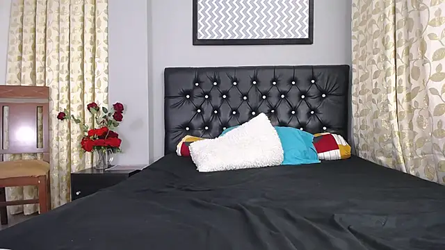 loveyouzahara2020 online show from February 28, 12:43 am