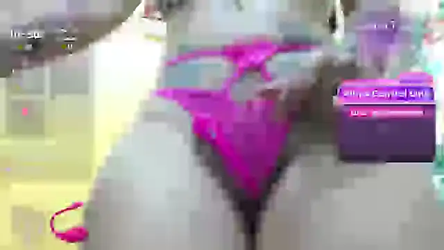 miss tinnymafe online show from December 18, 11:45 am