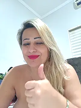 vivifernades online show from February 25, 3:31 am