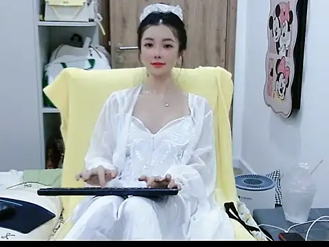 Cute Ruby01 online show from May 22, 11:27 am