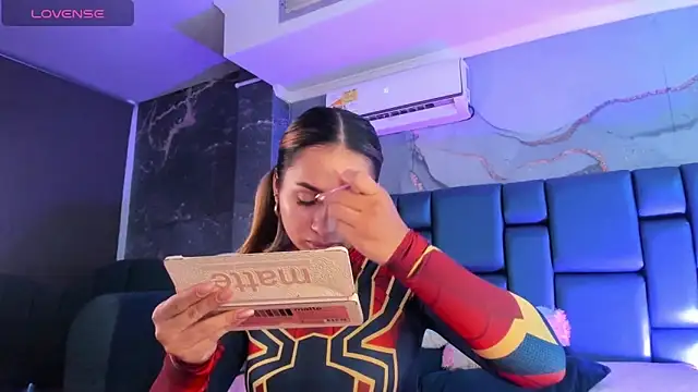 Vivi prinncess online show from February 20, 3:01 am