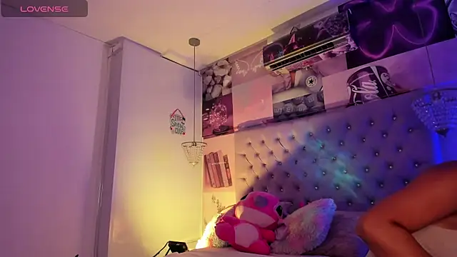 Vivi prinncess online show from March 1, 8:53 pm