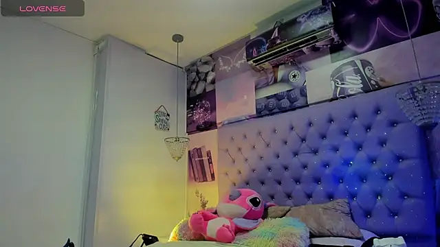 Vivi prinncess online show from March 8, 2:45 am