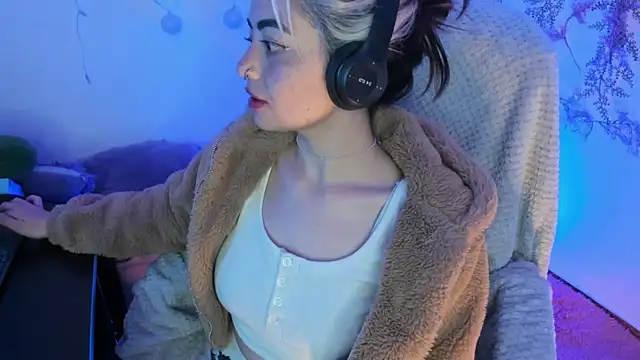 Sammysammy  online show from January 31, 3:09 am