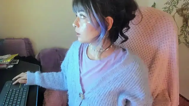 Sammysammy  online show from October 10, 4:44 am