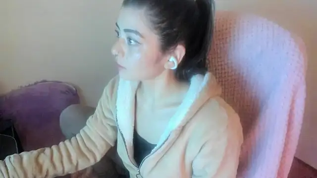 Sammysammy  online show from April 28, 7:02 am