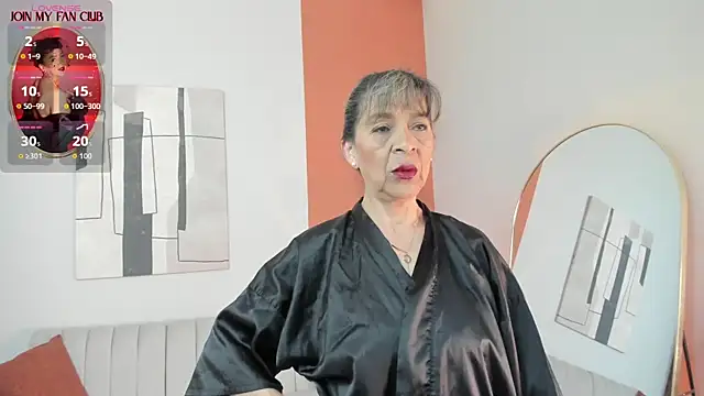 Snapshot of GraceElizabeth_ chatting on July 15, 8:25 pm GraceElizabeth online show from July 15, 8:25 pm