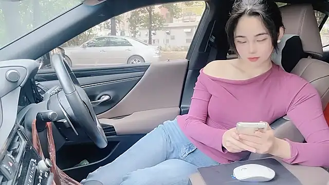 Snapshot of orla2021 chatting on December 5, 12:41 am orla2021 online show from December 5, 12:41 am