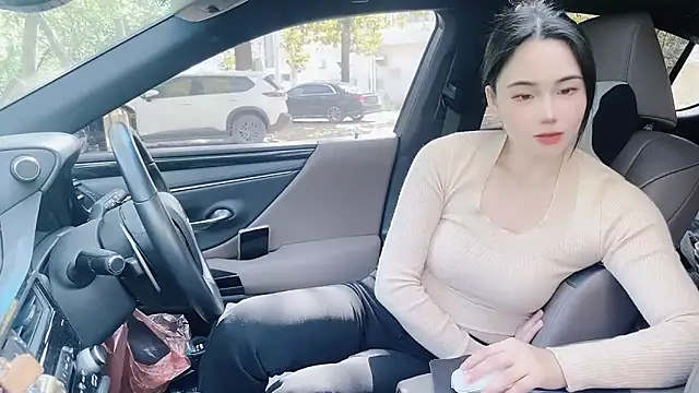 Snapshot of orla2021 chatting on December 28, 3:58 am orla2021 online show from December 28, 3:58 am