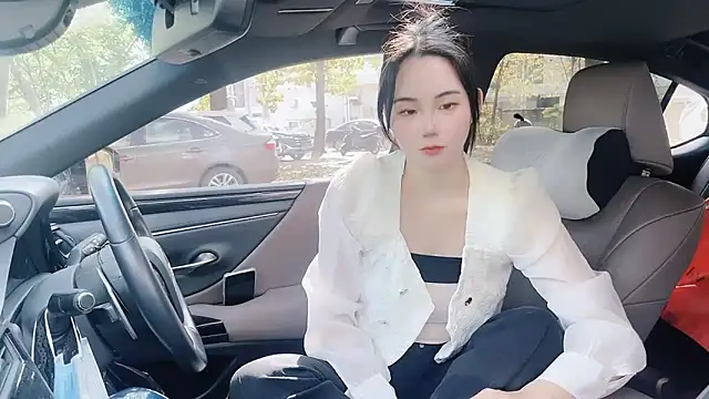 Snapshot of orla2021 chatting on January 4, 4:01 am orla2021 online show from January 4, 4:01 am