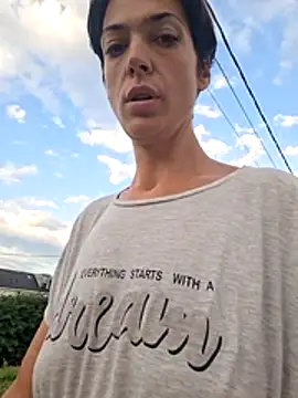 JoLeNe27 online show from July 18, 4:05 am