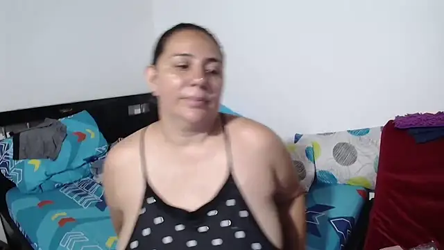 sexxy ticki online show from February 5, 2:08 am