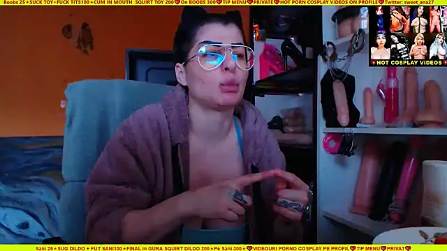 Snapshot of cuminmenowbbyx chatting on January 13, 1:49 pm cuminmenowbbyx online show from January 13, 1:49 pm