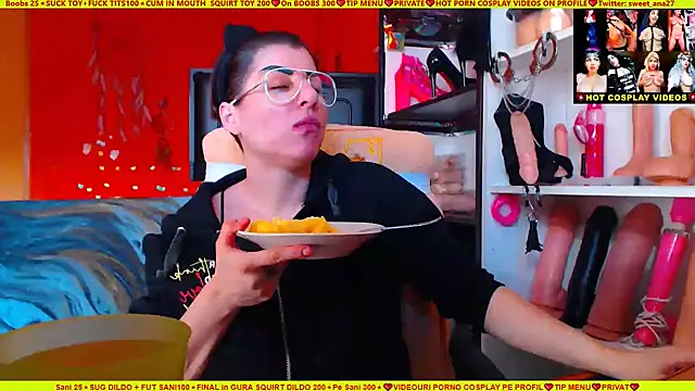 Snapshot of cuminmenowbbyx chatting on February 22, 1:57 pm cuminmenowbbyx online show from February 22, 1:57 pm