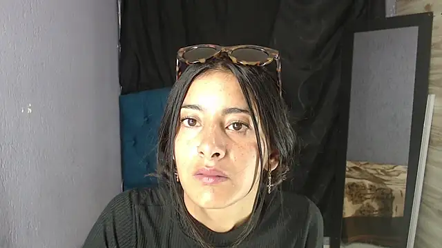 skinny Yizz online show from December 2, 12:32 pm