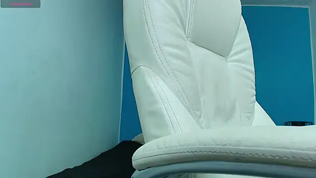 Dephne   online show from December 12, 12:44 pm