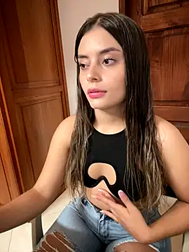 Miss valeriaa online show from December 3, 4:17 pm