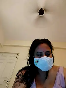 Snapshot of Sheela-Bhabi chatting on June 26, 12:37 am Sheela-Bhabi online show from June 26, 12:37 am