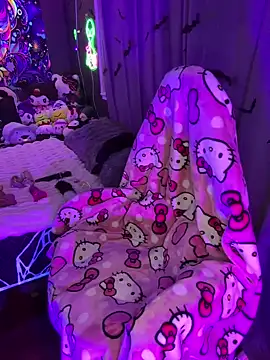 BlaizeyBBy online show from March 11, 9:02 am