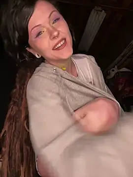 BlaizeyBBy online show from February 19, 1:45 am