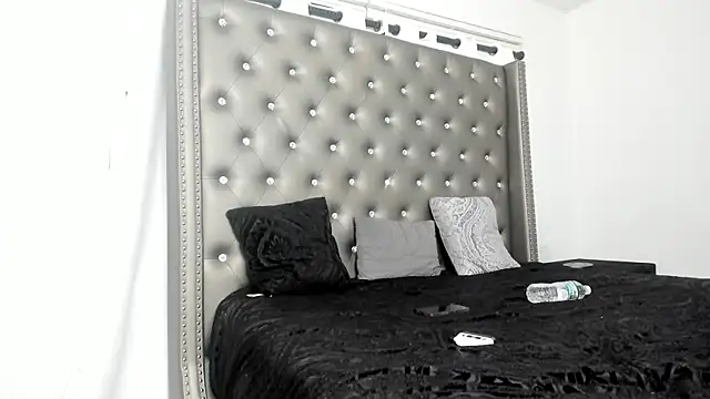 SashaMalone online show from January 9, 3:15 am