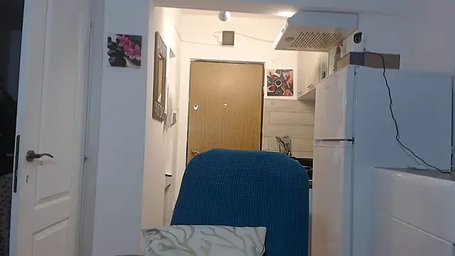 simyhvn online show from February 18, 5:09 am