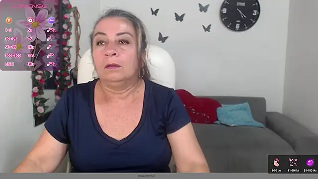Snapshot of stepmother_105 chatting on March 1, 4:54 pm stepmother 105 online show from March 1, 4:54 pm
