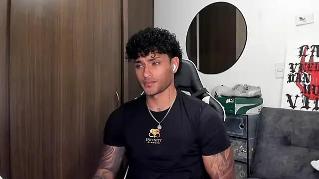 Alessandro Vanni online show from September 23, 2:25 am